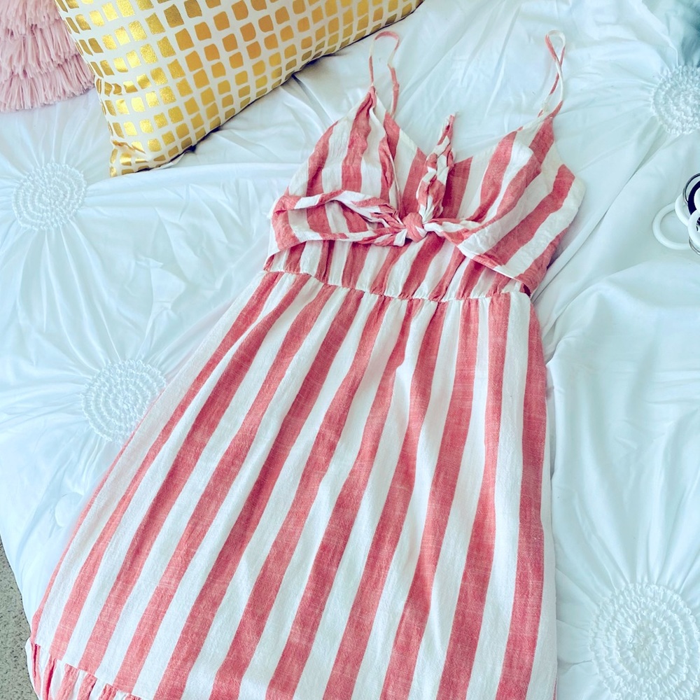 Vestique Striped Ruffle Midi Dress